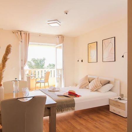Hotel Villa Dzamonja Bol Exteriér fotografie