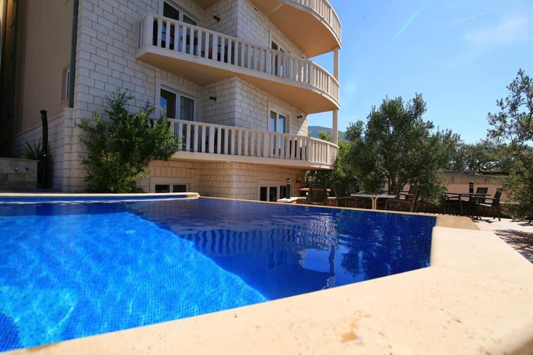 Hotel Villa Dzamonja Bol Exteriér fotografie